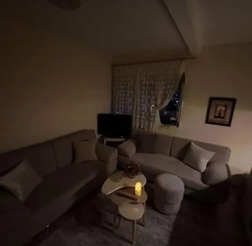 Quiet, Cozy, Luminous Apartment